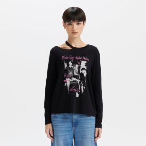 Levi's® Women's ROCK & ROLL Long Sleeve T-Shirt