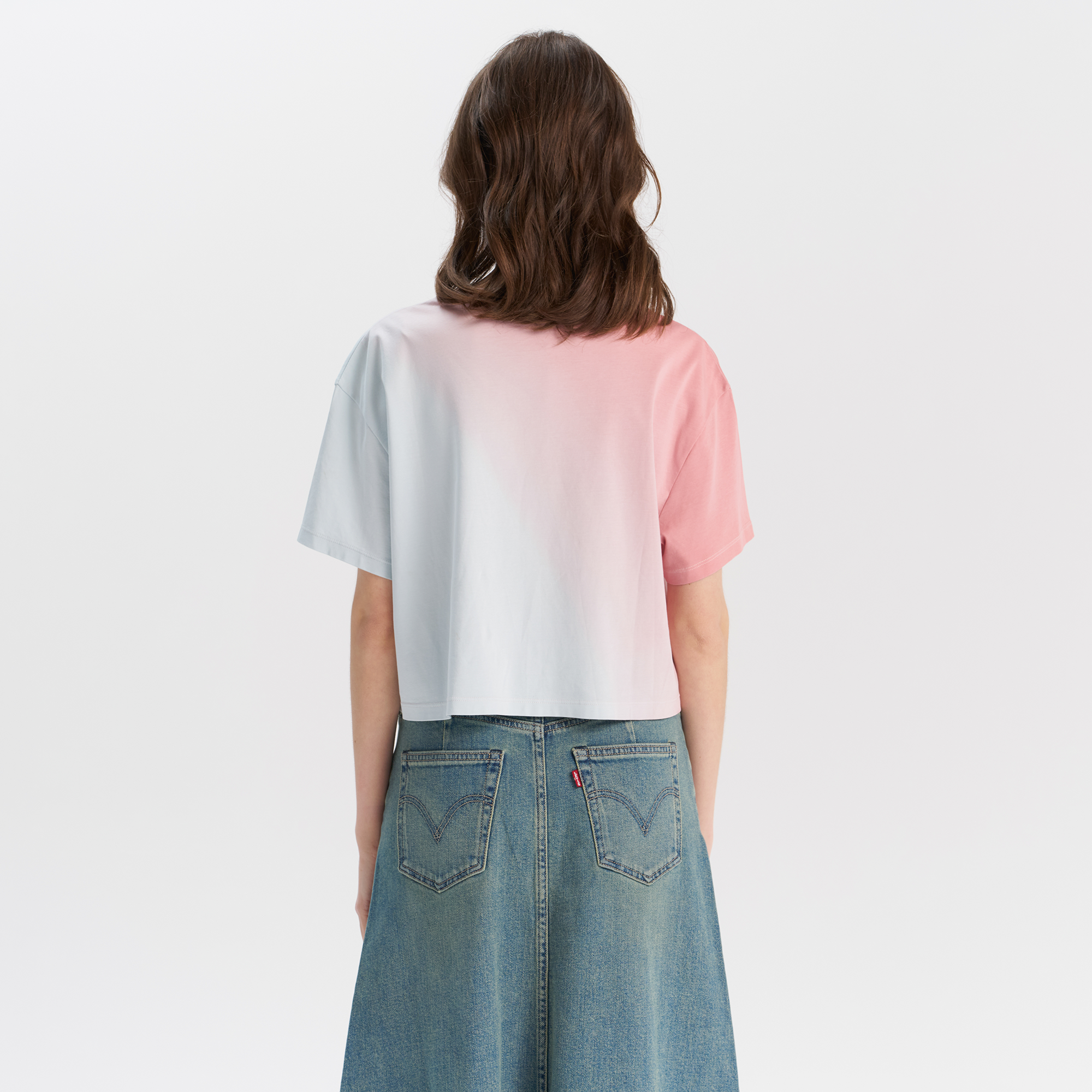 Levi's? Women's Crew Neck Gradient Embroidered Logo Short Sleeve Tee - 图片 2
