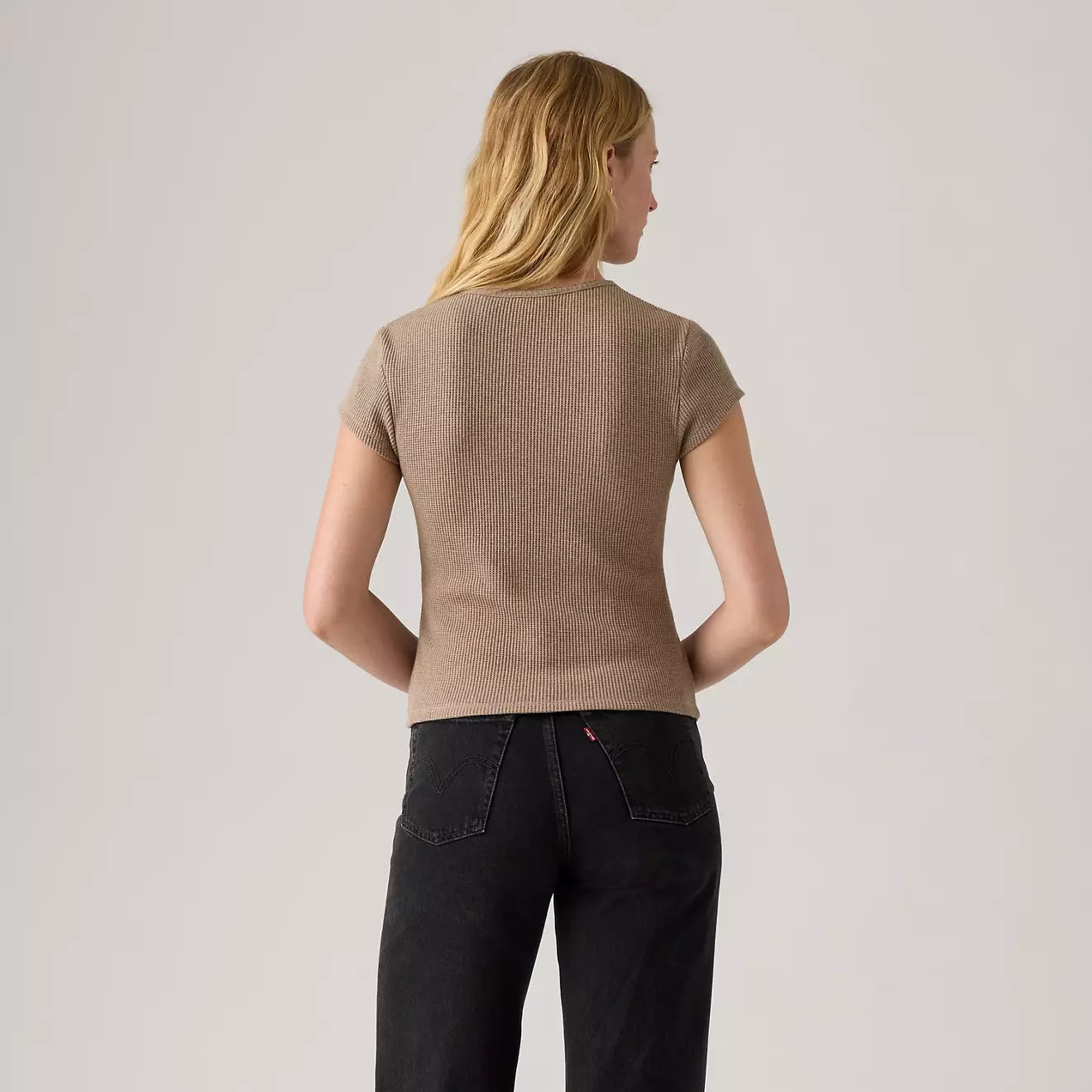 Levi's® Women's Dry Goods Waffle Cap-Sleeve Tee - 图片 3