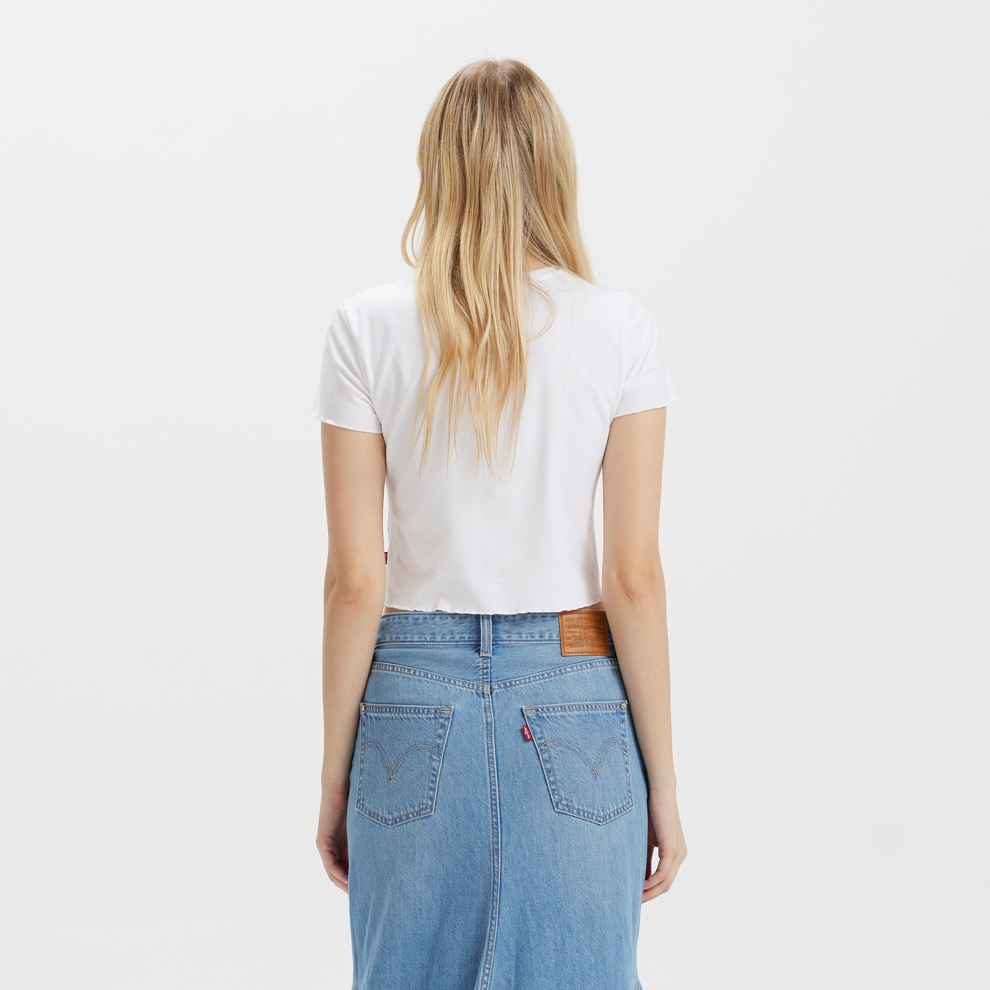Levi's? Women's Cropped Logo Short Sleeve - 图片 4