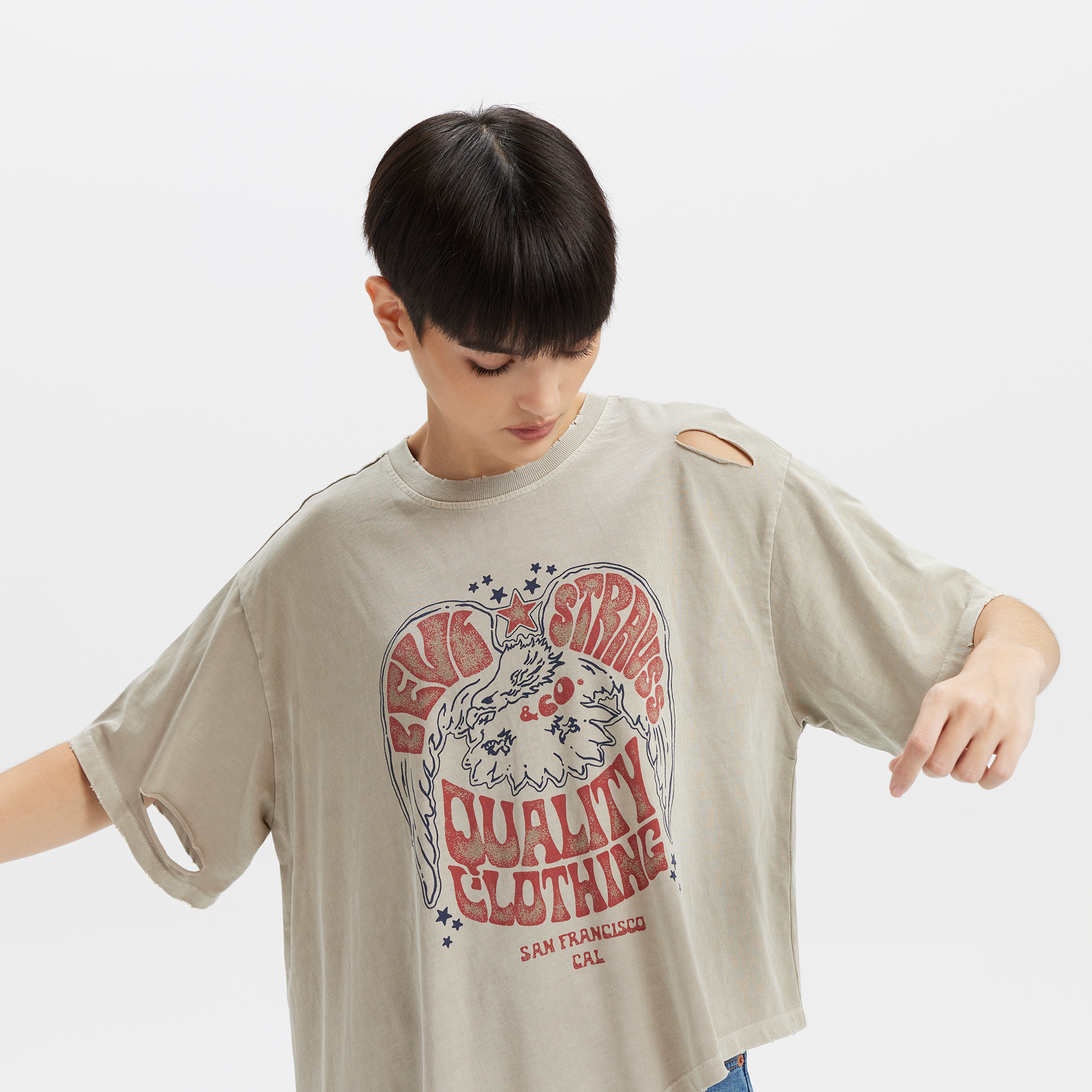 Levi's® Women's Distressed Design Printed Short Sleeve Tee - 图片 3