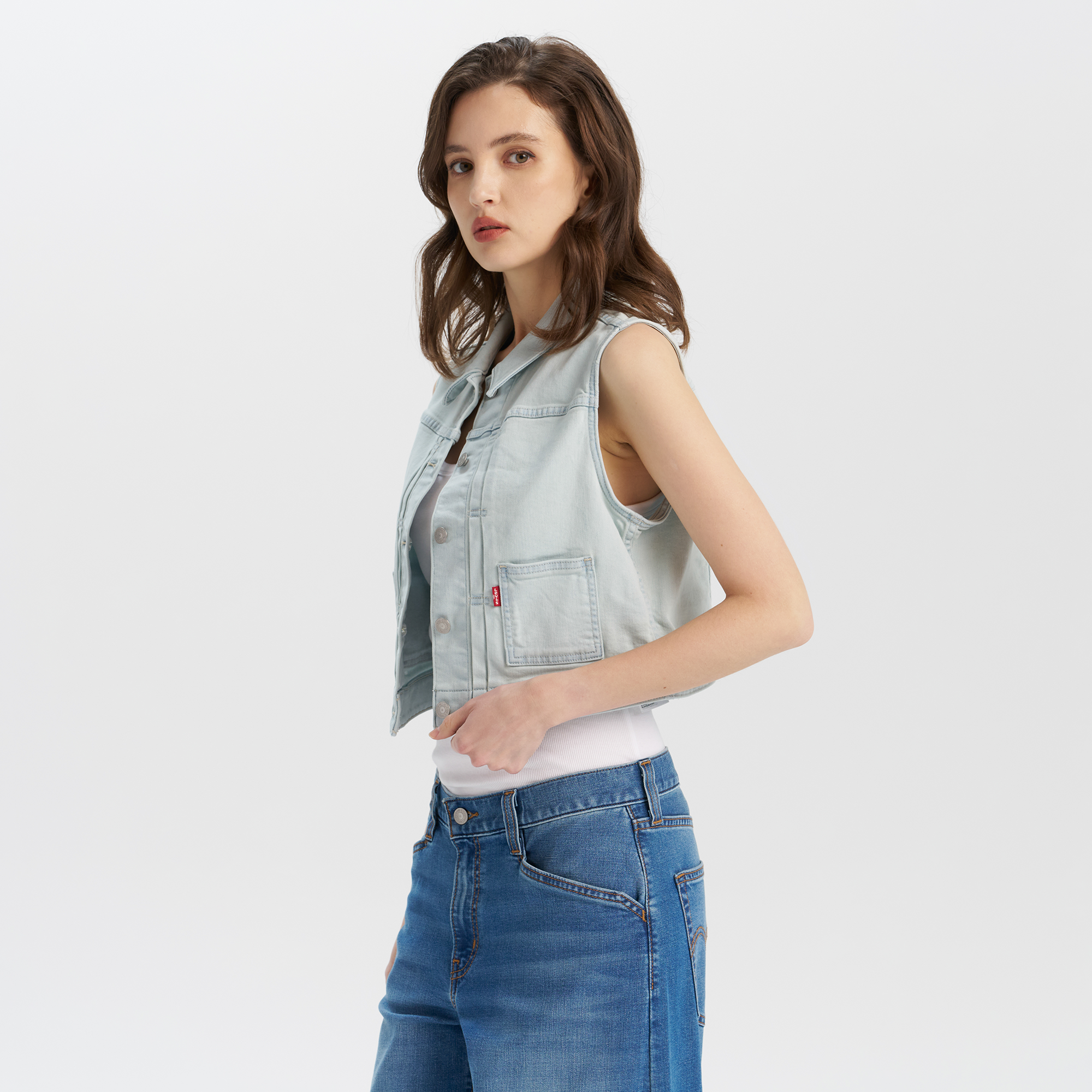 Levi's? Women's Performance Cool Denim Vest - 图片 4