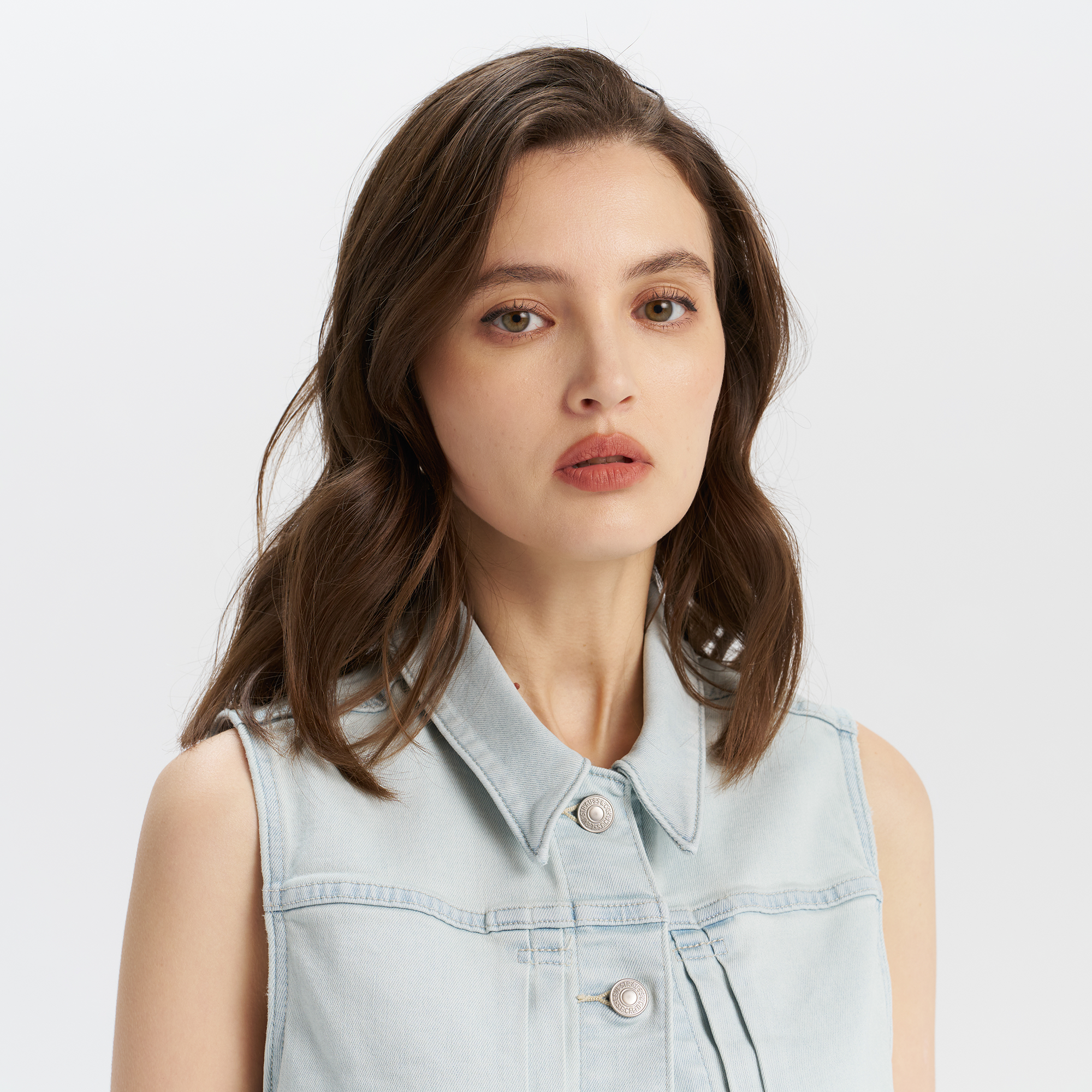 Levi's? Women's Performance Cool Denim Vest - 图片 7