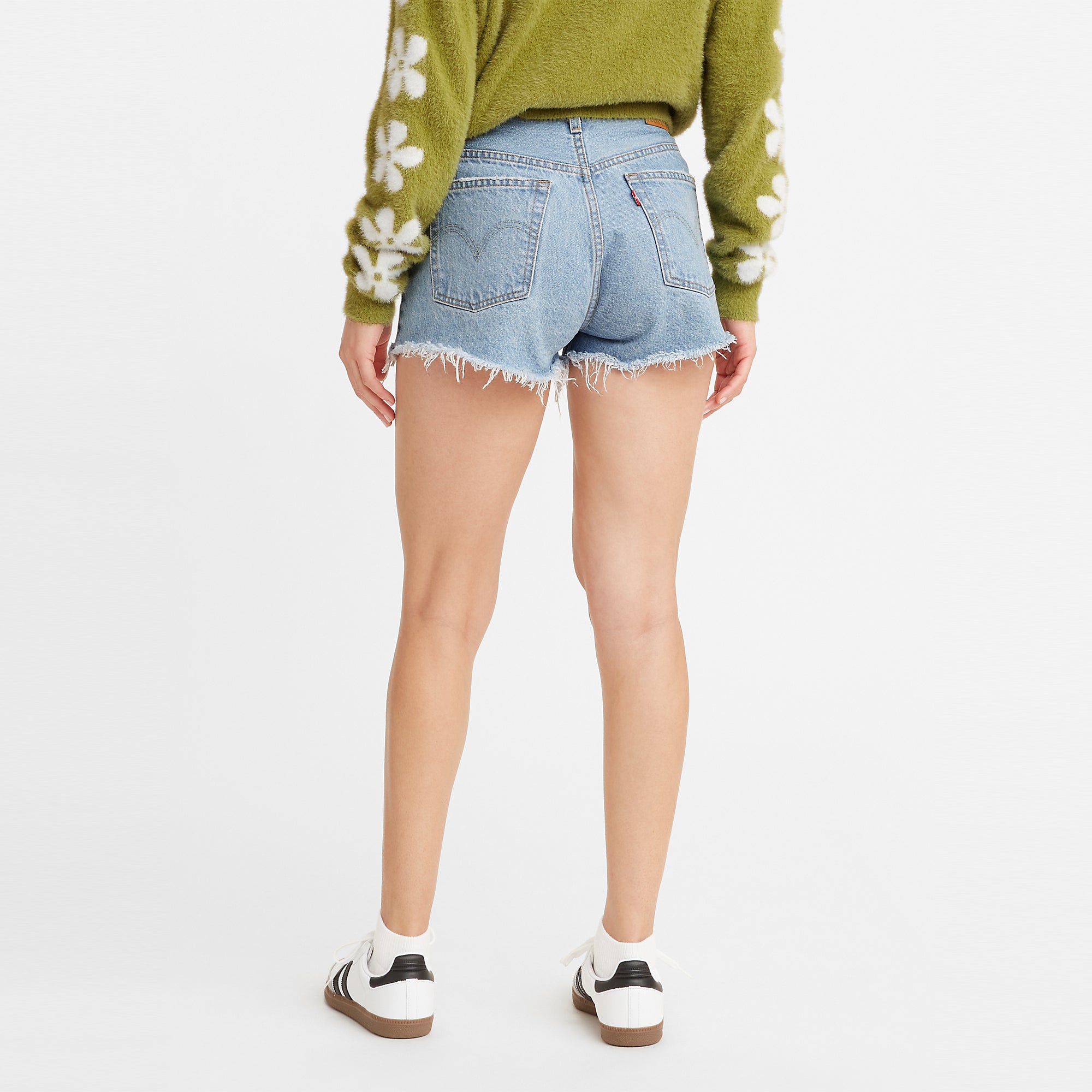 Levi's® Women's 501® Original High Rise Jean Shorts - 图片 2