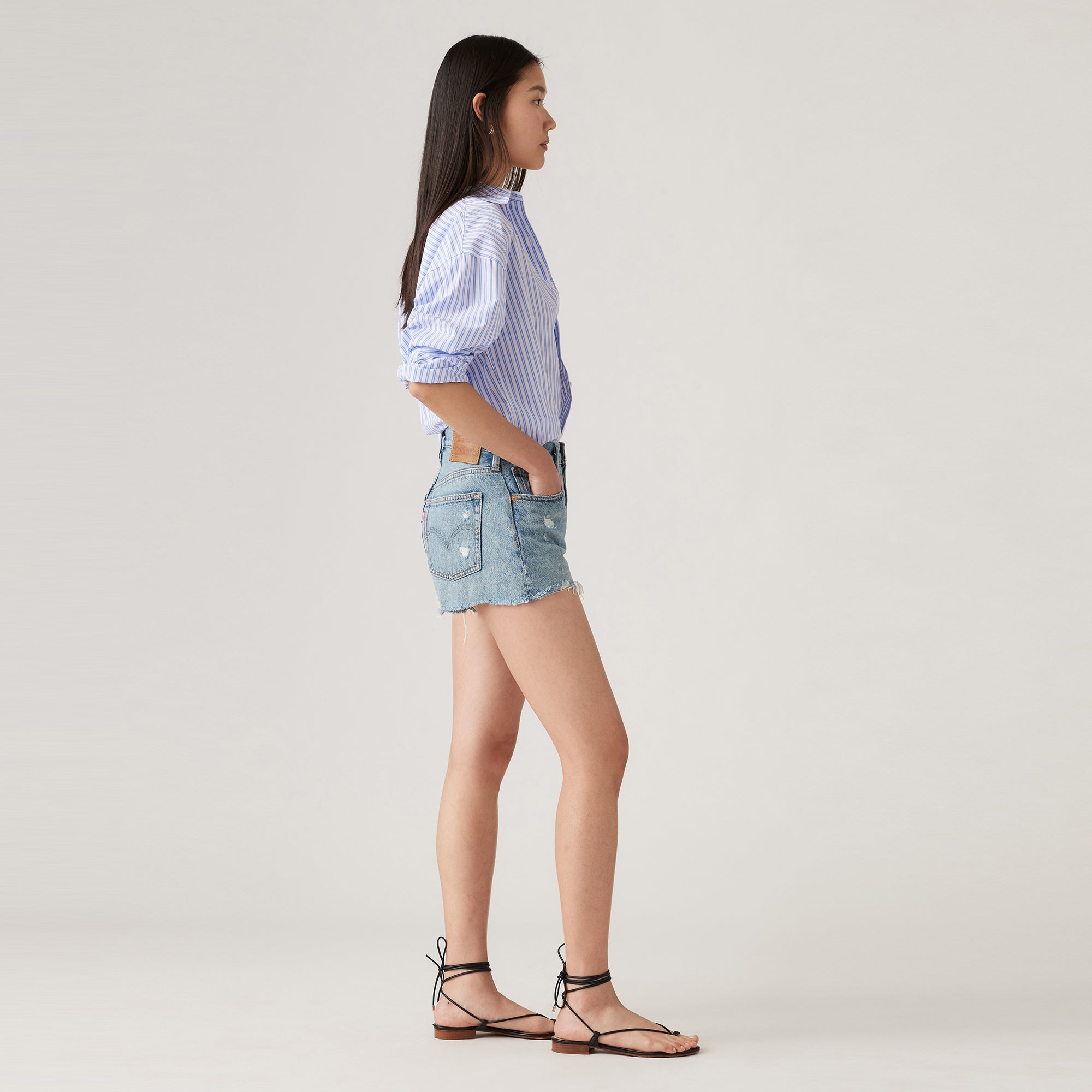 Levi's® Women's 501® Original High-Rise Jean Shorts - 图片 3