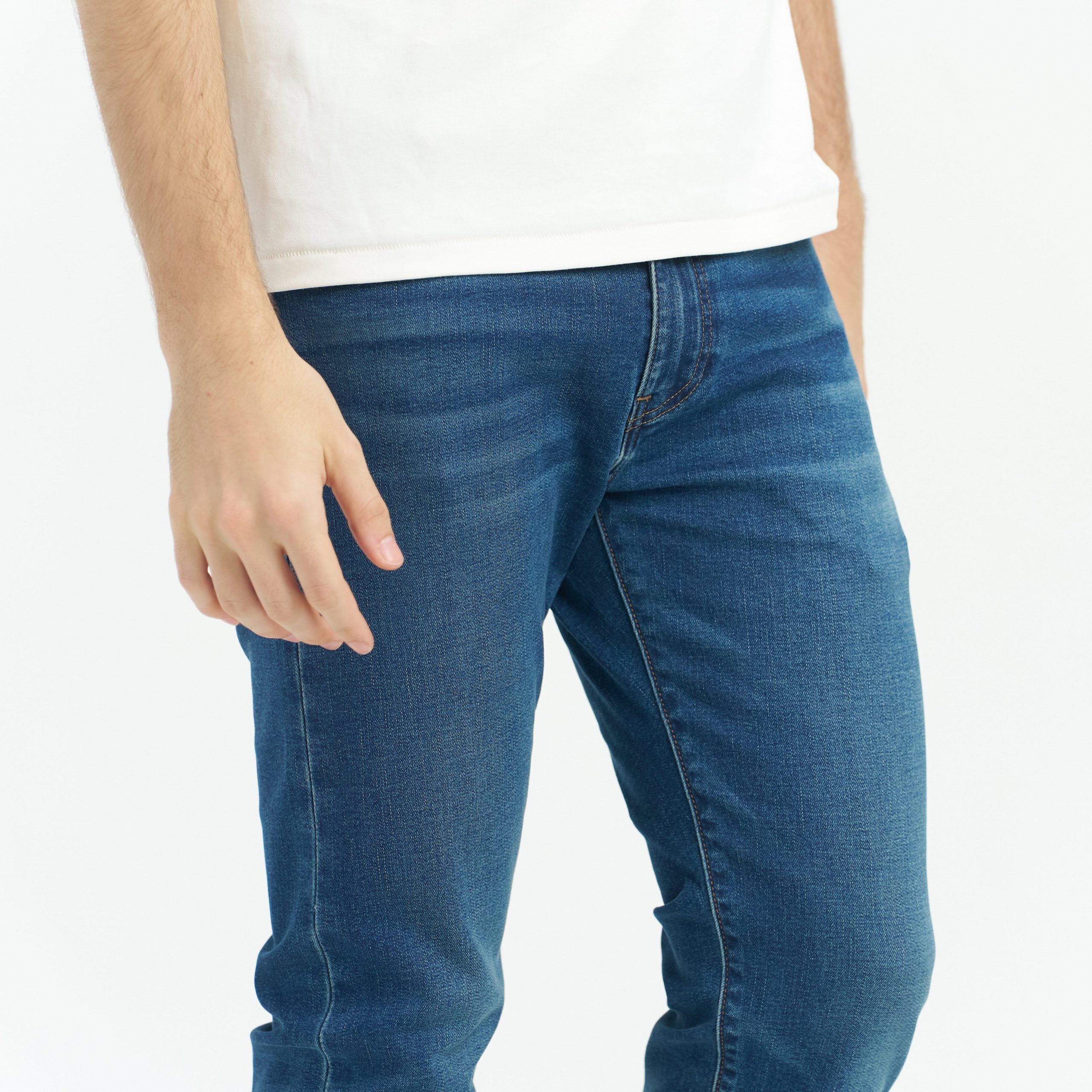 Levi's® Performance Warm 502™ Mid-Rise Comfort Taper Jeans - 图片 5