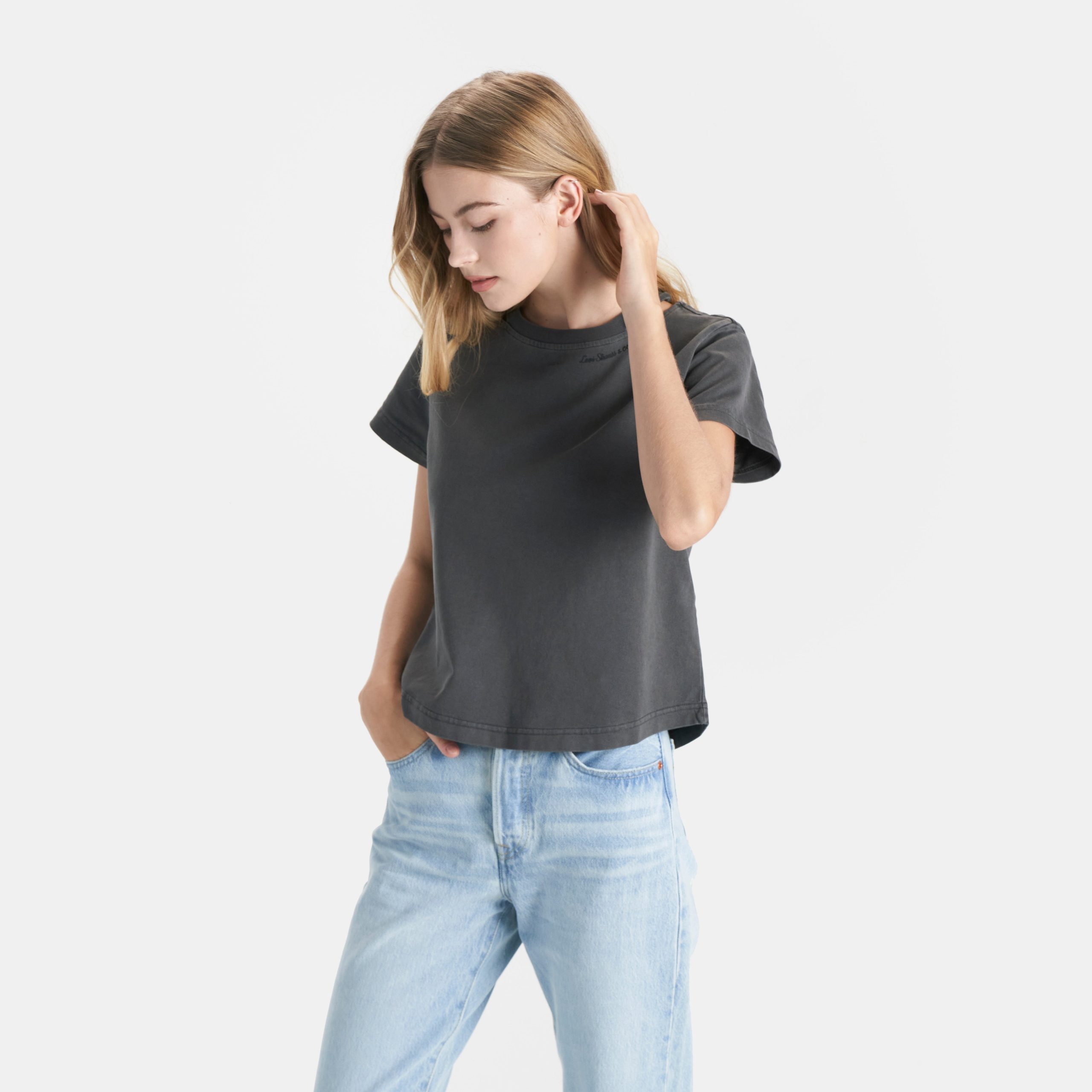Levi's? Women's Standard Fit Cotton T-Shirt - 图片 2