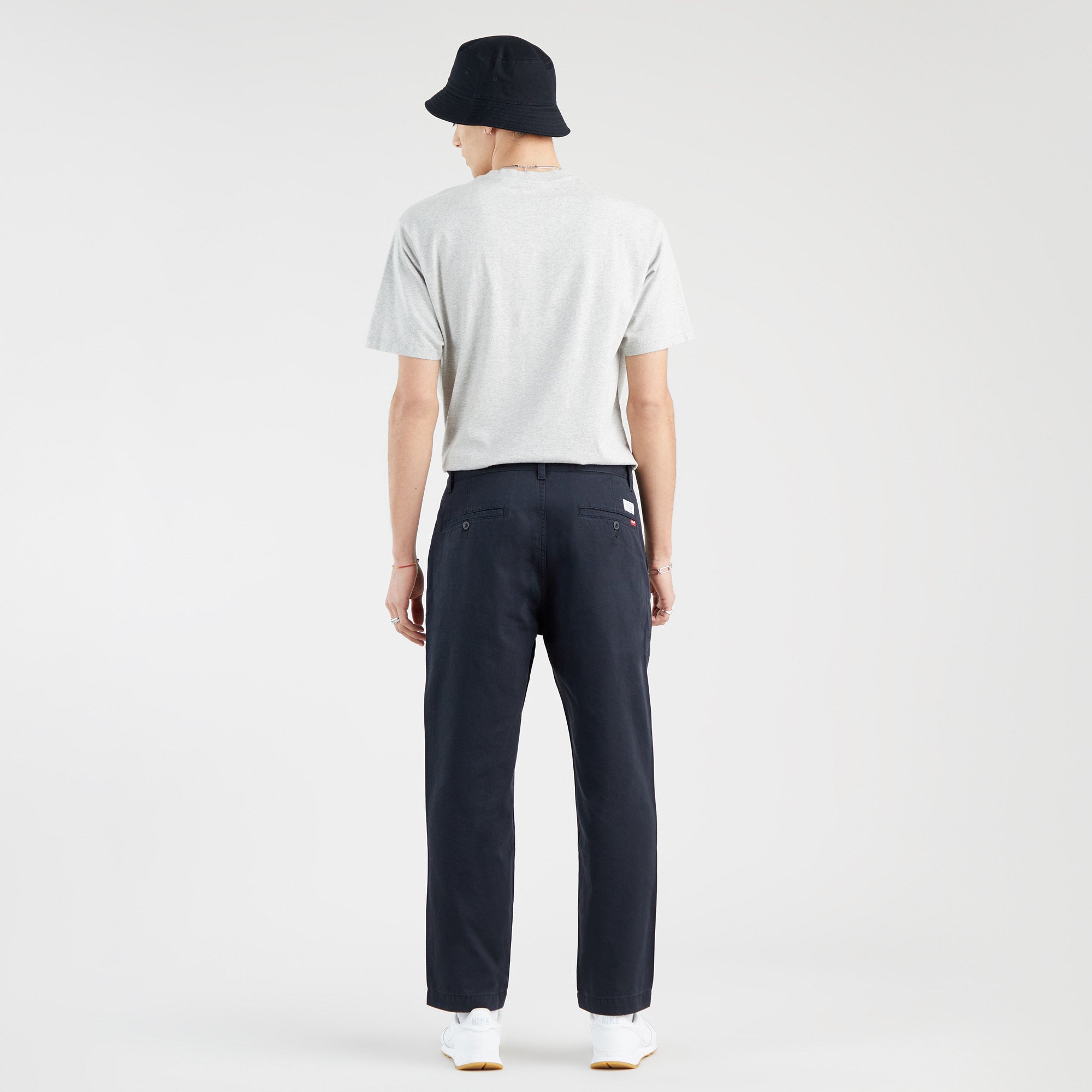 Levi's? Men's XX Chino Stay Loose Taper Crop Pants - 图片 2