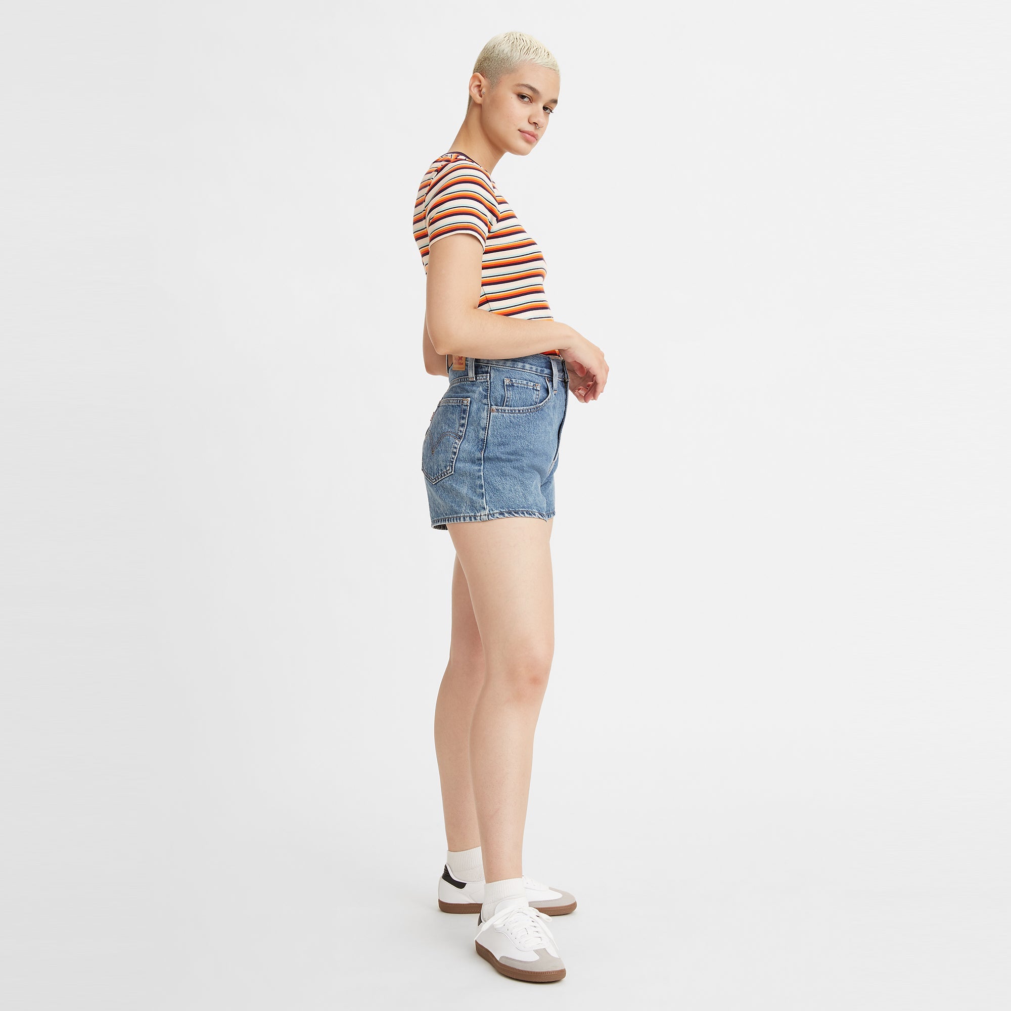 Levi's® Women's High-Waisted Mom Shorts - 图片 3
