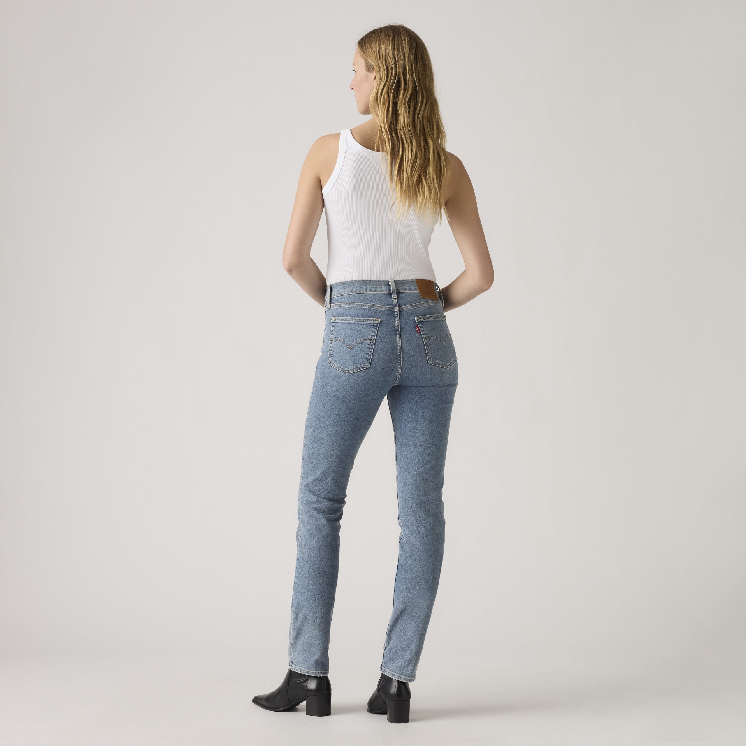 Levi's® Women's 724 High-Rise Straight Jeans - 图片 3