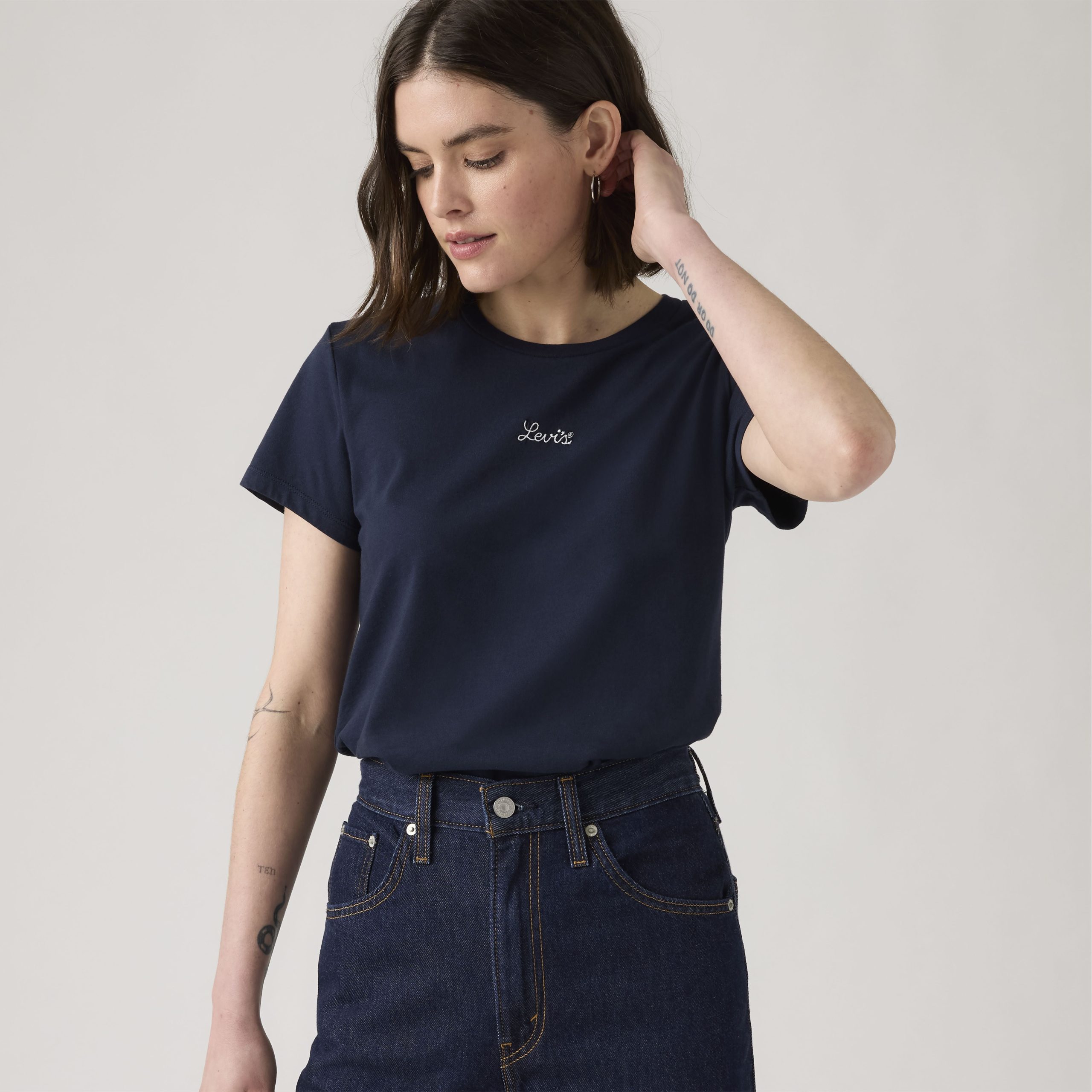 Levi's? Women's Perfect T-Shirt - 图片 2