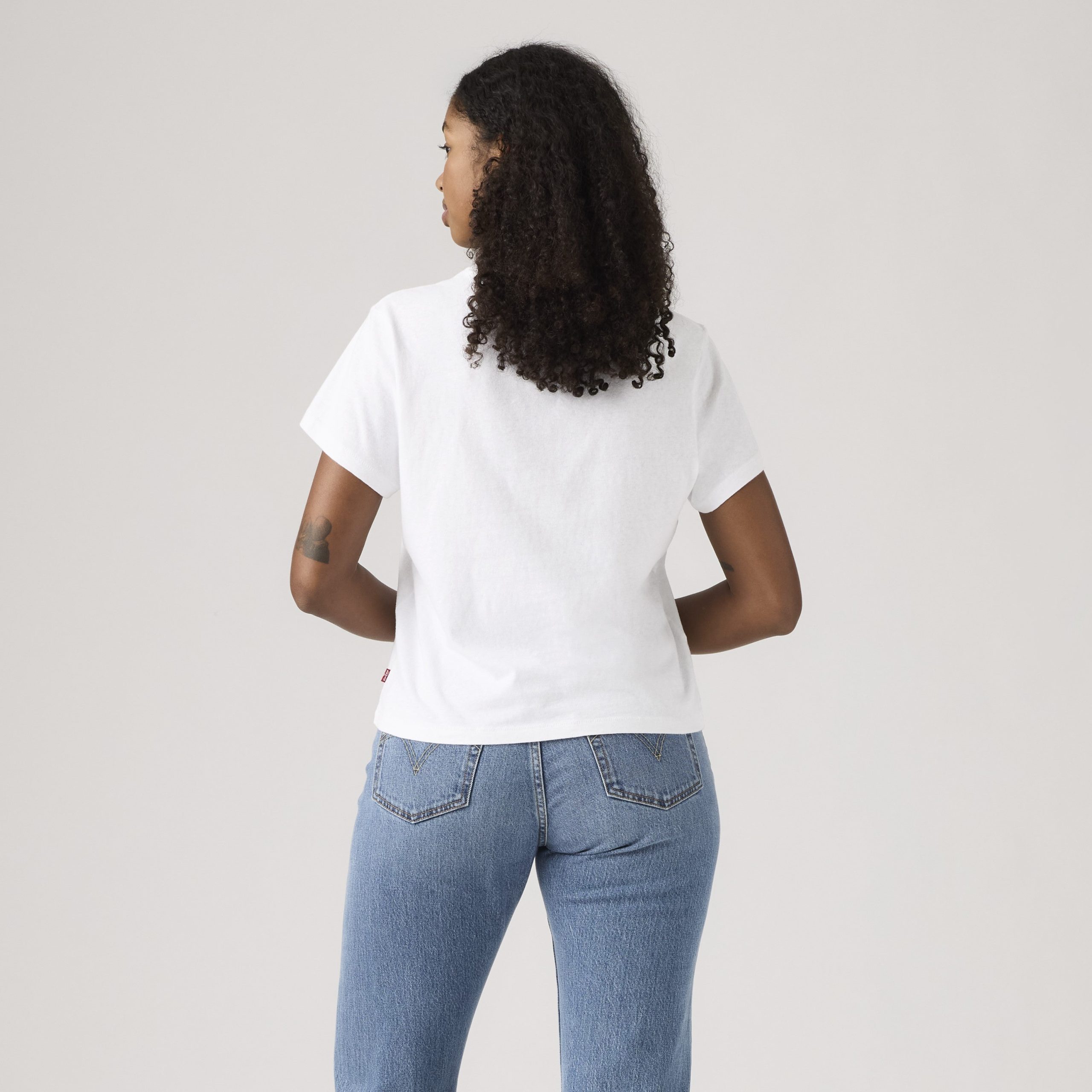 Levi's? Women's Graphic Classic Tee - 图片 4