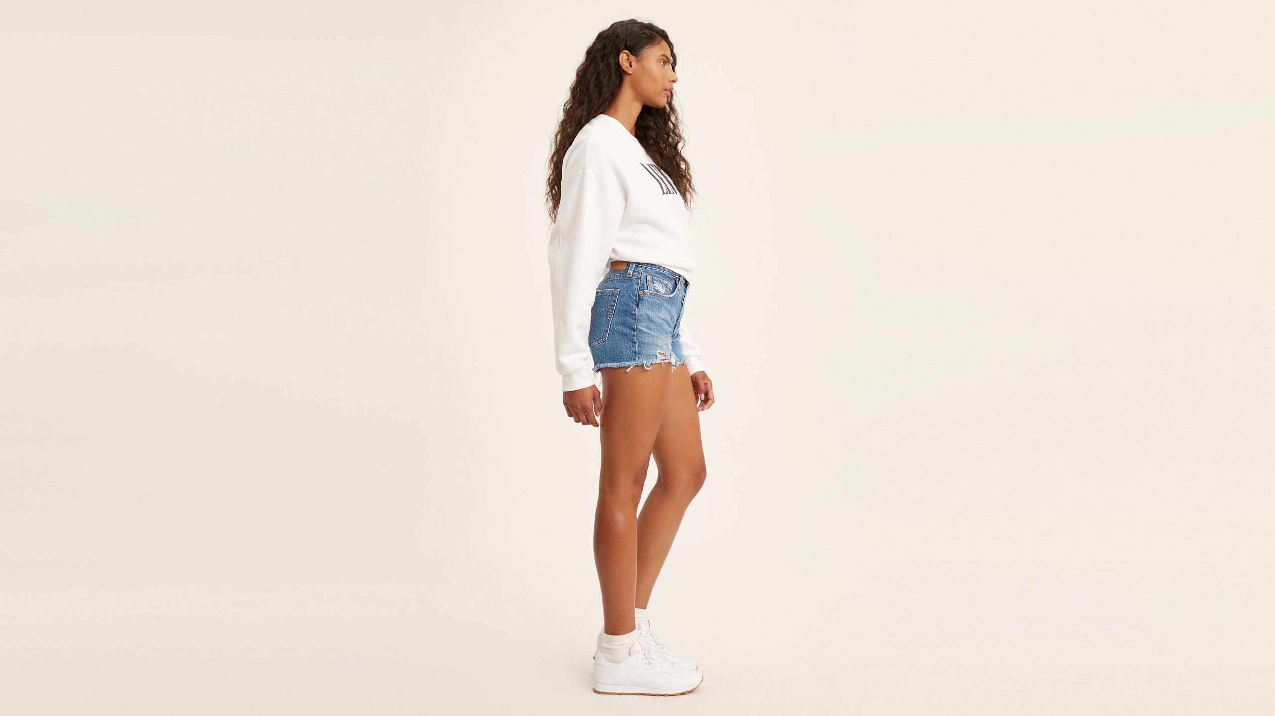 Levi's® Women's 501® Original High Rise Jean Shorts - 图片 3