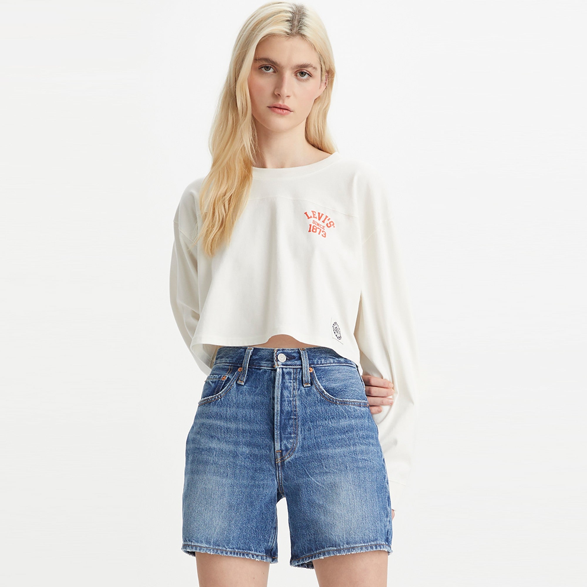 Levi's? Women's Graphic Cropped Football T-Shirt