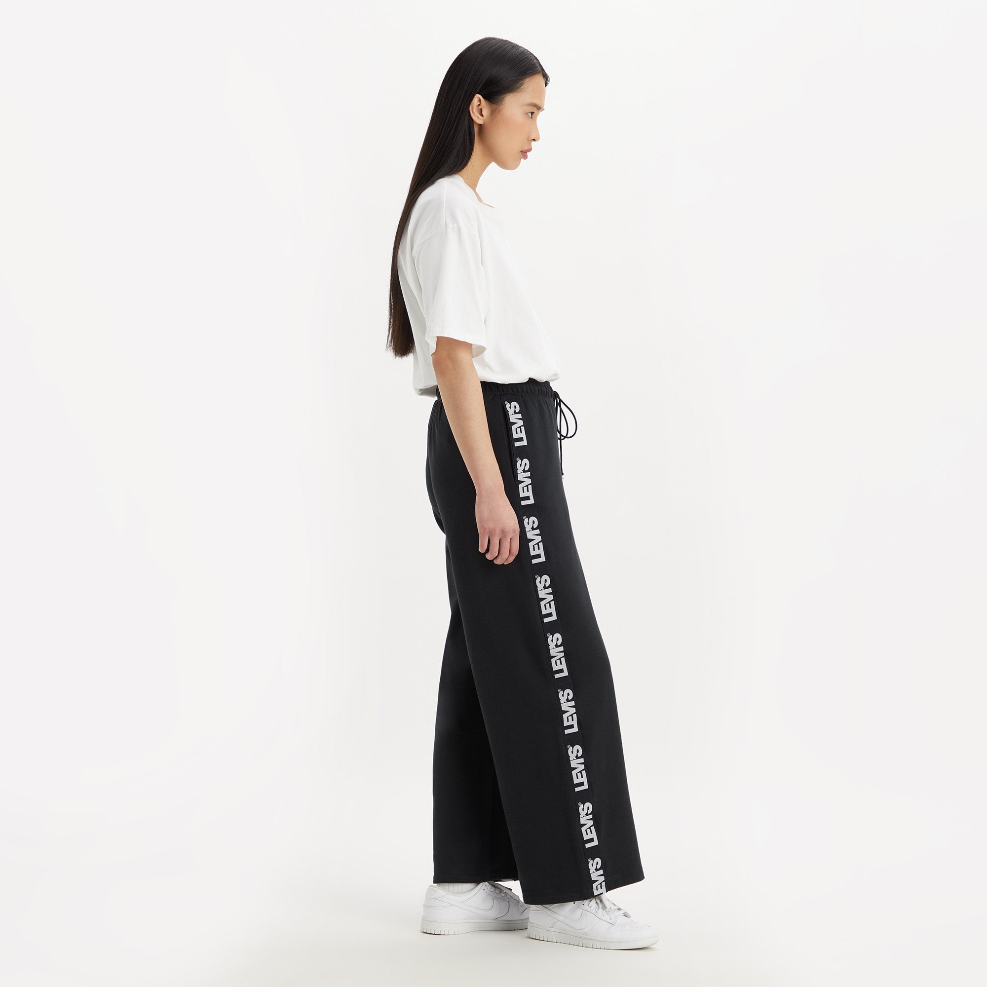 Levi's? Women's Graphic Low Rider Sweatpants - 图片 4